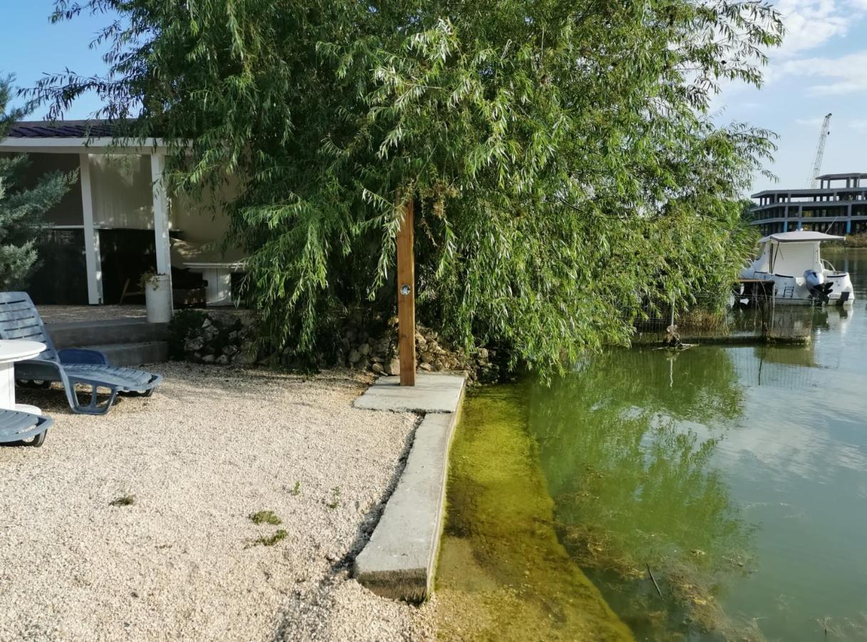 מלון קונסטנצה Vila Zuzette מראה חיצוני תמונה